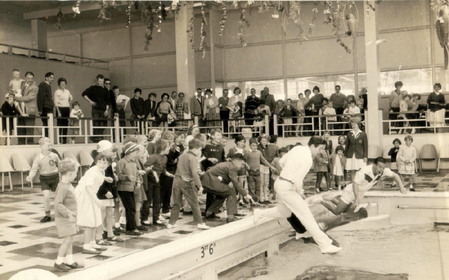 BUTLINS MINEHEAD 1962 pool at Redcoats Reunited