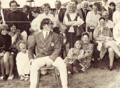 BUTLINS BARRY 1972 f