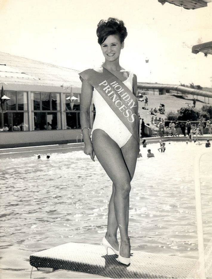 BUTLINS FILEY 1966