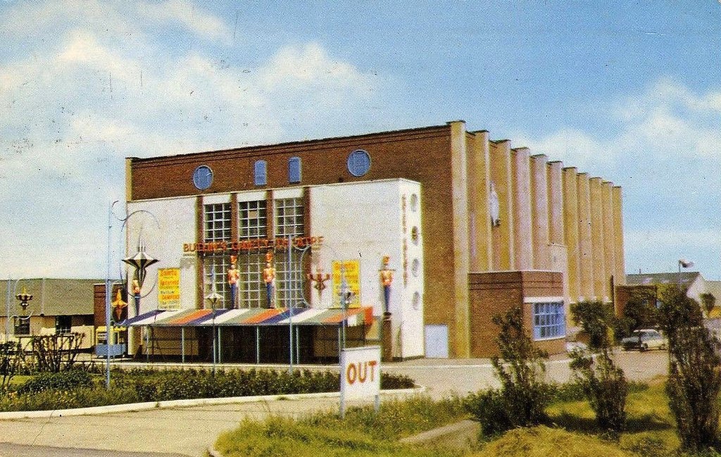 Butlins Skegness Frontage 13 postcard