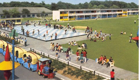 BUTLINS MOSNEYskating rink green and train